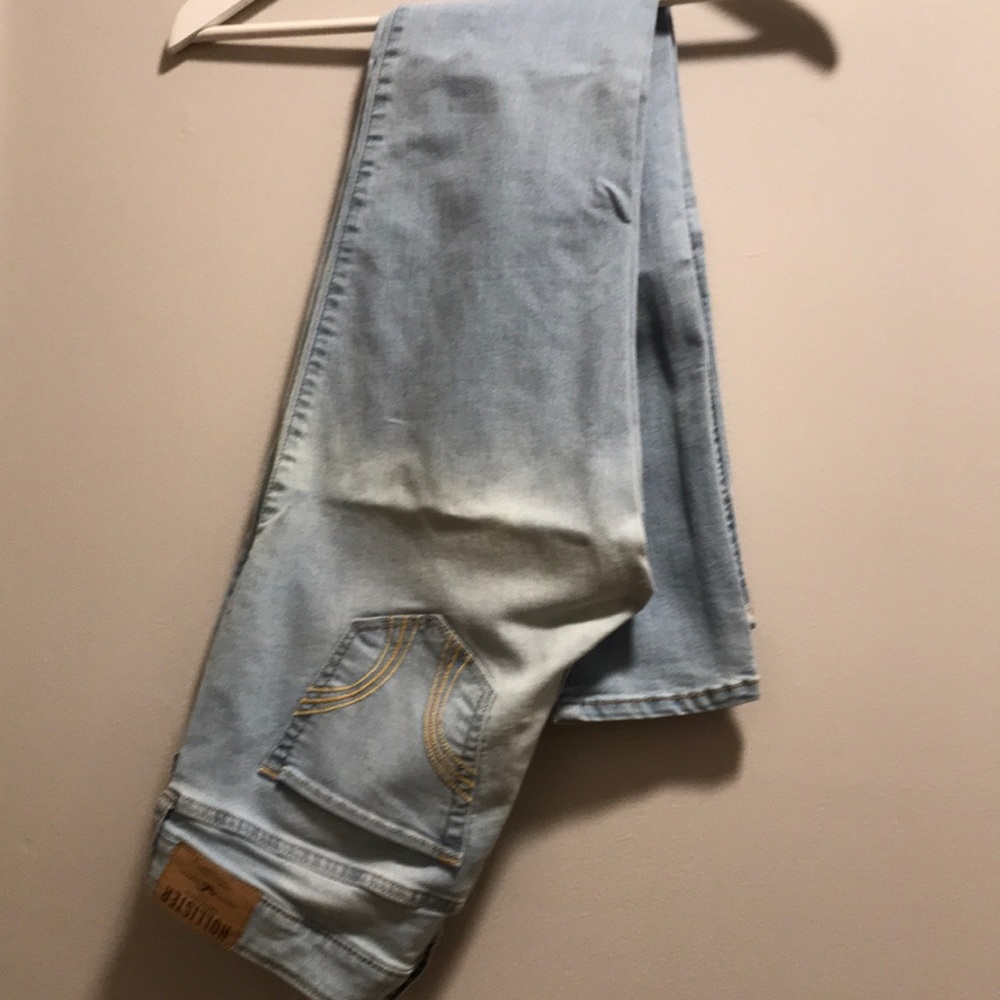 Hollister light denim jeans, size 9L